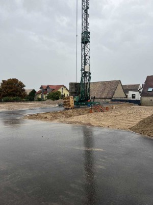 DER BAU HAT BEGONNEN - NEUBAU DHH mit WÄRMEPUMPE in Zornheim**schlüsselfertig ** 244,48 qm Grundst.