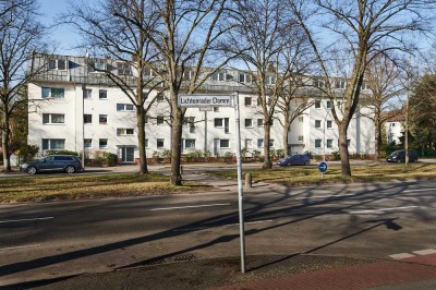 Kapitalanlage in Tempelhof-Schöneberg - Vermietete 3-Zimmer-Dachgeschosswohnung mit Balkon