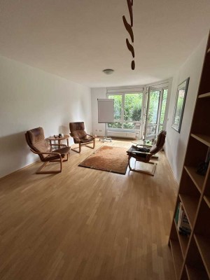 Wunderschöne 2 ZKB EG-Wohnung mit Garten und Stellplatz in Ingolstadt-West