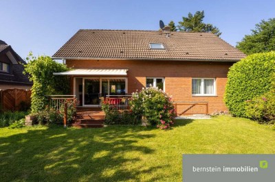 Einziehen & Wohlfühlen - Modernisiertes geräumiges Haus mit Garten & Garage