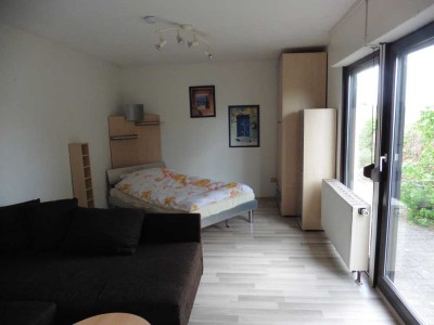 1-Zimmer Erdgeschosswohnung mit Terrasse im Grünen