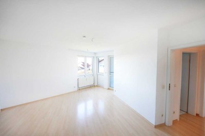 Ruhige 2-Zimmer-Wohnung mit Einbauküche in Weidach