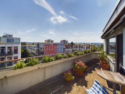 *VERKAUFT* Bezugsfreie 4-Zimmer-Penthousewohnung mit 2 Balkonen und TG-Stellplatz in Konstanz