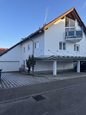 Schöne, sonnige 2-zimmer Wohnung auf dem Lindenhof