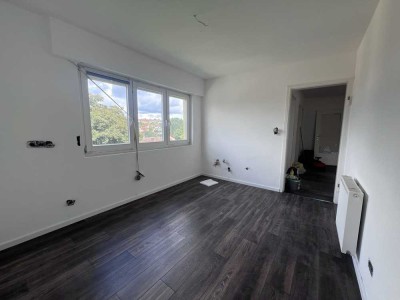 Stilvolle, sanierte 3-Zimmer-Wohnung mit Terasse in Denkendorf