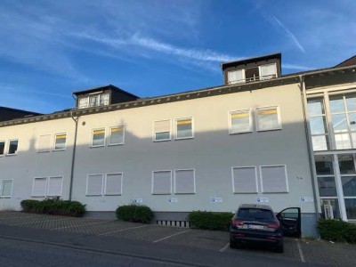 Stilvolle 3-Zimmer-Wohnung mit gehobener Innenausstattung, mit Balkon und EBK in Limburg an der Lahn