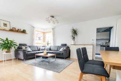 Moderne Wohnung in Augsburg-Haunstetten mit Balkon !