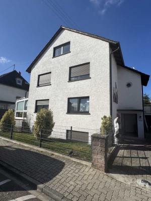 Erstbezug nach Sanierung: schöne 3-Zimmer-Wohnung mit Balkon in Karlsruhe