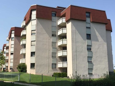 Rottenburg liegt Ihnen zu Füßen: Stilvolle, modernisierte 3,5-Zimmer Dachgeschosswohnung mit Balkon