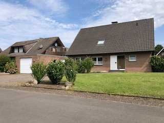 Einfamilienhaus mit viel Platz für die Familie auf großem Gartengrundstück