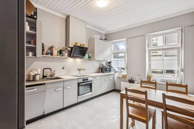 Modernisiertes 3-Familienhaus mit Dachterrasse und Garten  in Mönchengladbach