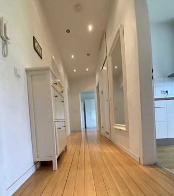 Geschmackvolle 3-Zimmer-Wohnung mit Loggia