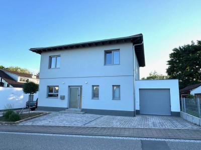Modernes und großzügiges Einfamilienhaus in wunderbarer Umgebung