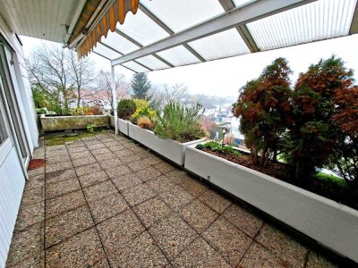 Attraktive und sehr geschmackvoll renovierte Dreizimmerwohnung in  ruhiger Lage von Passau West