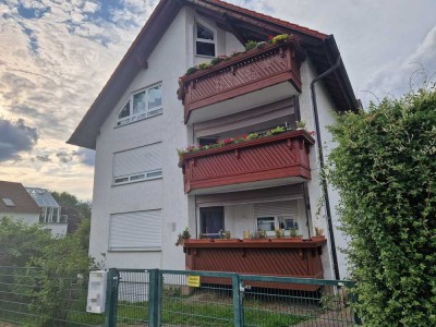 RESERVIERT!!! Gut geschnittene, lichtdurchflutete 3-Zimmer-Wohnung mit Pkw-Stellplatz ohne Makler