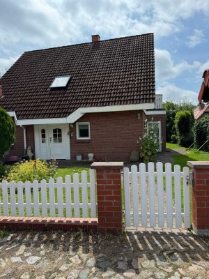 Alt Meteln EFH 160 m² mit 3 Schlafzimmern, 2 Bädern, Wintergarten und 820 m² Südgrundstück