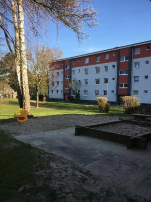 Schön geschnittene Erdgeschoss Wohnung mit Tageslicht Wannenbad