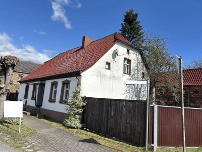 Ländliches Einfamilienhaus mit strahlender Zukunft