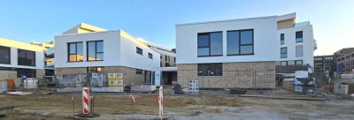 Offene Besichtigung So. 6.4., 12-15 h! Helle 4-Zimmer-Wohnung mit Terrasse & Garten!