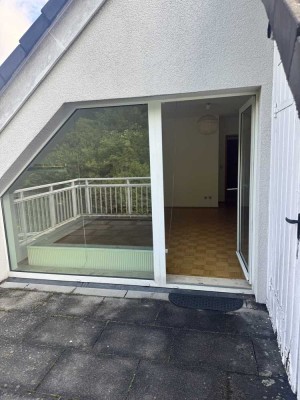 Gemütliche Wohnung mit Balkon und Garage (65 m²)