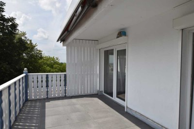 6-Zimmer-Maisonette-Wohnung mit Wintergarten und Dachterrasse