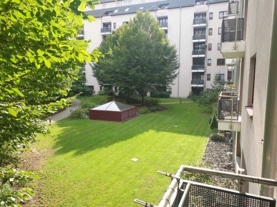 Provisionsfrei - Gepflegte 2-Zimmer-Wohnung mit Einbauküche im SaarKarree Frankfurt a.M.