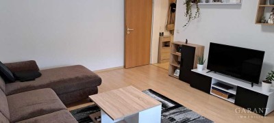 Gepflegte 2 Zimmer-Wohnung mit Tiefgaragen-Stellplatz und Balkon,  ruhig & zentral in Straubing