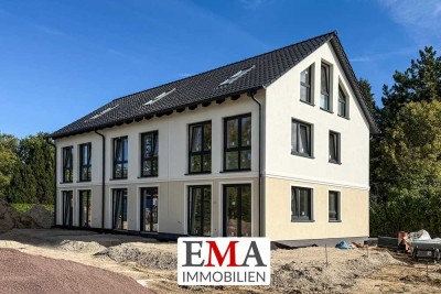 Weihnachten im eigenen Heim - modernes Reihenend- oder Mittelhaus in Falkensee-Finkenkrug