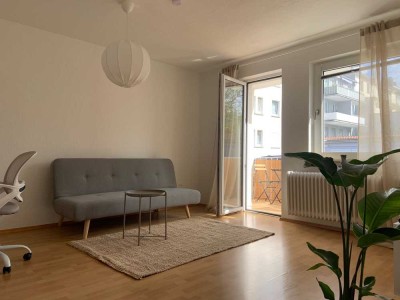 Frisch renovierte, neu möblierte 2-Zimmer-Wohnung in zentraler Lage nahe Luisenviertel