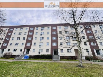 RESERVIERT - FREI WERDENDE 3-Raum-Dachgeschosswohnung mit Balkon im Westen von Leipzig