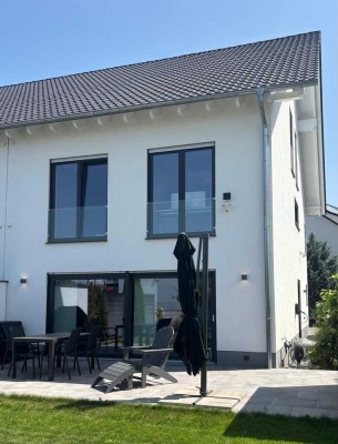 Moderne Doppelhaushälfte zur Miete