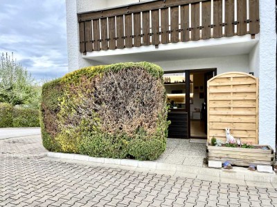 Gelegenheit, Teilrenovierte 2-Zimmer Terrassenwohnung + Stellplatz mitten in Oberreute zu verkaufen