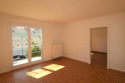 Für Singles, Paare oder kleine Familien: günstig geschnittene 3-Zi.-Wohnung