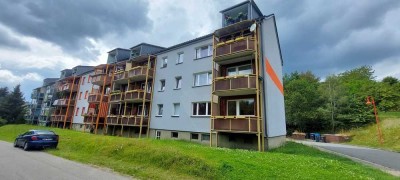 SOFORT bezugsfertig: schöne 3 Zimmer-Wohnung mit Balkon