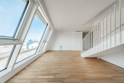 !!! EXKLUSIV !!! &gt;&gt; luxuriöse DG Wohnung mit eigenem Liftzugang, zwei Bäder und Dachterrasse &gt;&gt; TOP Anbindung