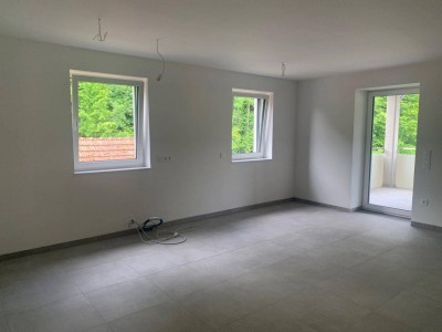 Erstbezug: Traumhafte Maisonette mit großzügigem, überdachtem Balkon