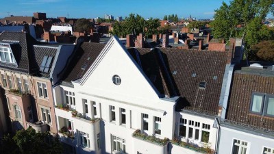 Dachgeschossrohling mit Baugenehmigung: 2 großzügige Wohneinheiten realisierbar