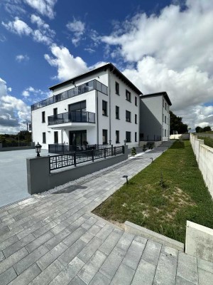 Erstbezug/Neuwertige Wohnung mit zwei Zimmern und Balkon in Ebertsheim, Behindertengerecht!