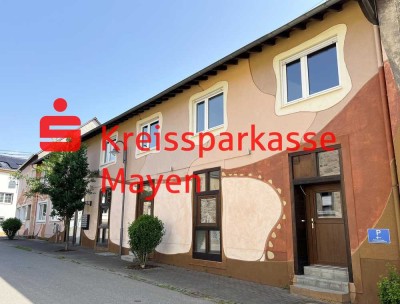 Attraktives, 2025 renoviertes 12-Familienhaus, nur komplett zu mieten