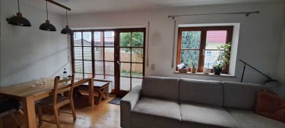 3 Zimmer Wohnung mit kleinem Gartenanteil