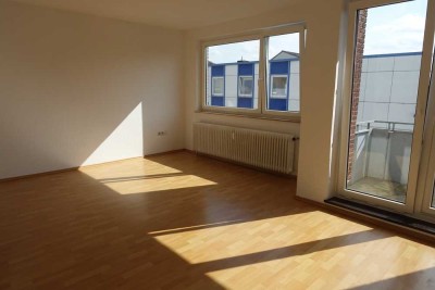 Vegesack - helle 2 Zimmer-Whg. im 3. OG mit Balkon