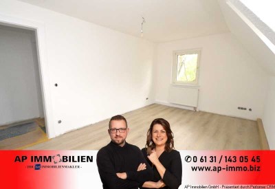 OBERSTADT - Dachgeschosswohnung, 2 Zimmer, Küche, Bad