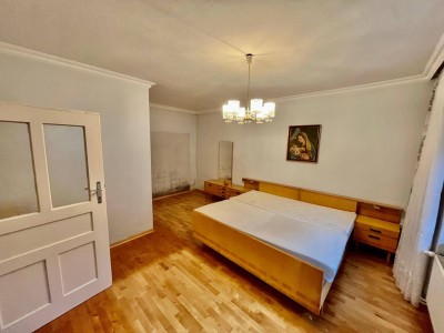 Kleines Bauernhaus mit Nebengebäuden in Untermakersdorf, bei Hadres!