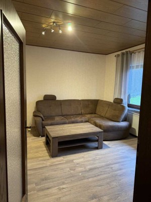 Helle 2 Zimmer Wohnung zu vermieten