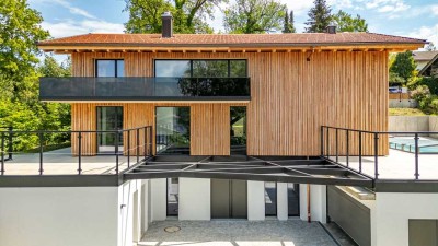 Moderne Landhausvilla in Hanglage - im Ortskern Gmund