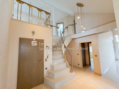 MAISONETTE-WOHNUNG mit WOHLFÜHLCHARAKTER, BALKON & GALERIE