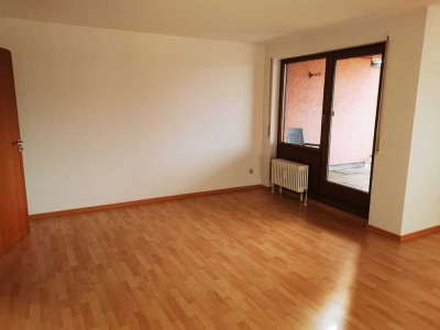 Wunderschöne 2 Zimmer Wohnung mit großer EBK