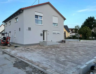 Neuwertiges Haus mit sechs Zimmern und Einbauküche in Meßstetten