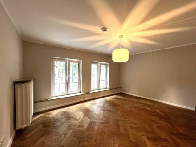 Charmante Altbauwohnung im Herzen des Düsseldorfer Zooviertels – mit Balkon/Option auf eine Garage