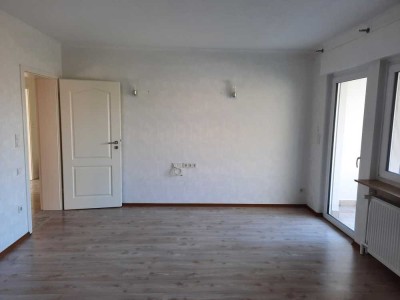 Ruhige 2,5-Zimmer-Erdgeschosswohnung mit EBK in Bad Hersfeld am Stadtrand